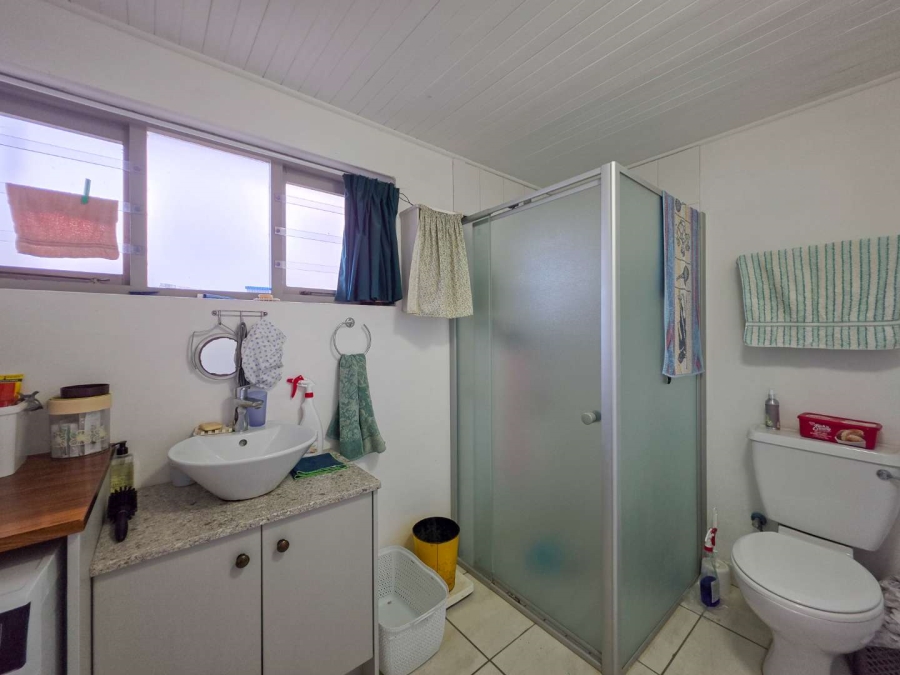 5 Bedroom Property for Sale in Stilbaai Wes Western Cape
